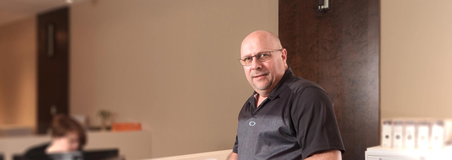 Our resident window and door expert, Dan, confidently readies himself to answer your questions.