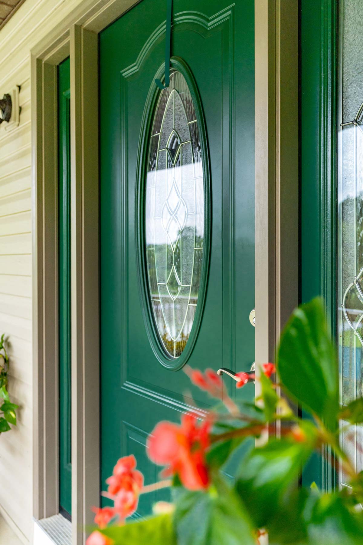Legacy™ Steel 150 In Forest Green With Eclipse Decorative Glass