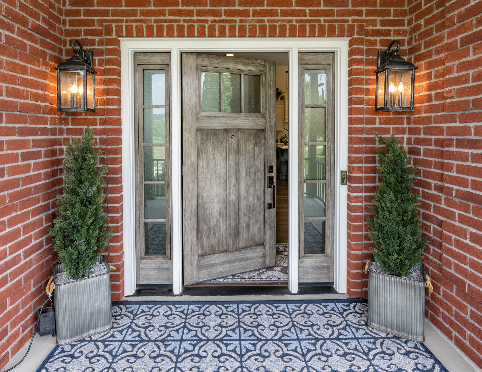 Signet® Fir 420DS With Natural Leather Glaze