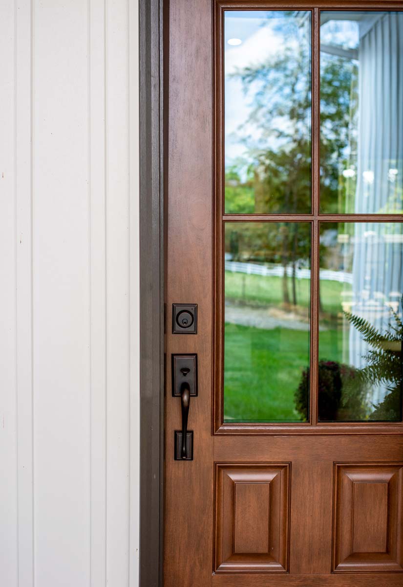 Signet® Mahogany 440-2P In Nutmeg With Simulated Divided Lites